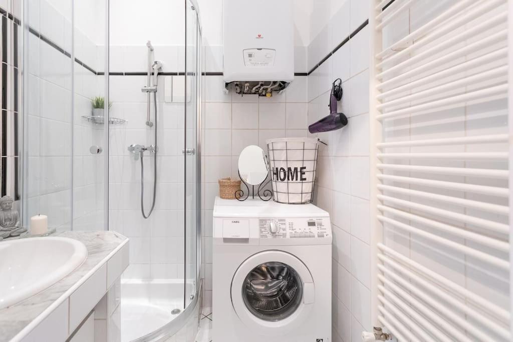 Charming & Authentic Vienna Flat - Central Locatedアパートメント エクステリア 写真